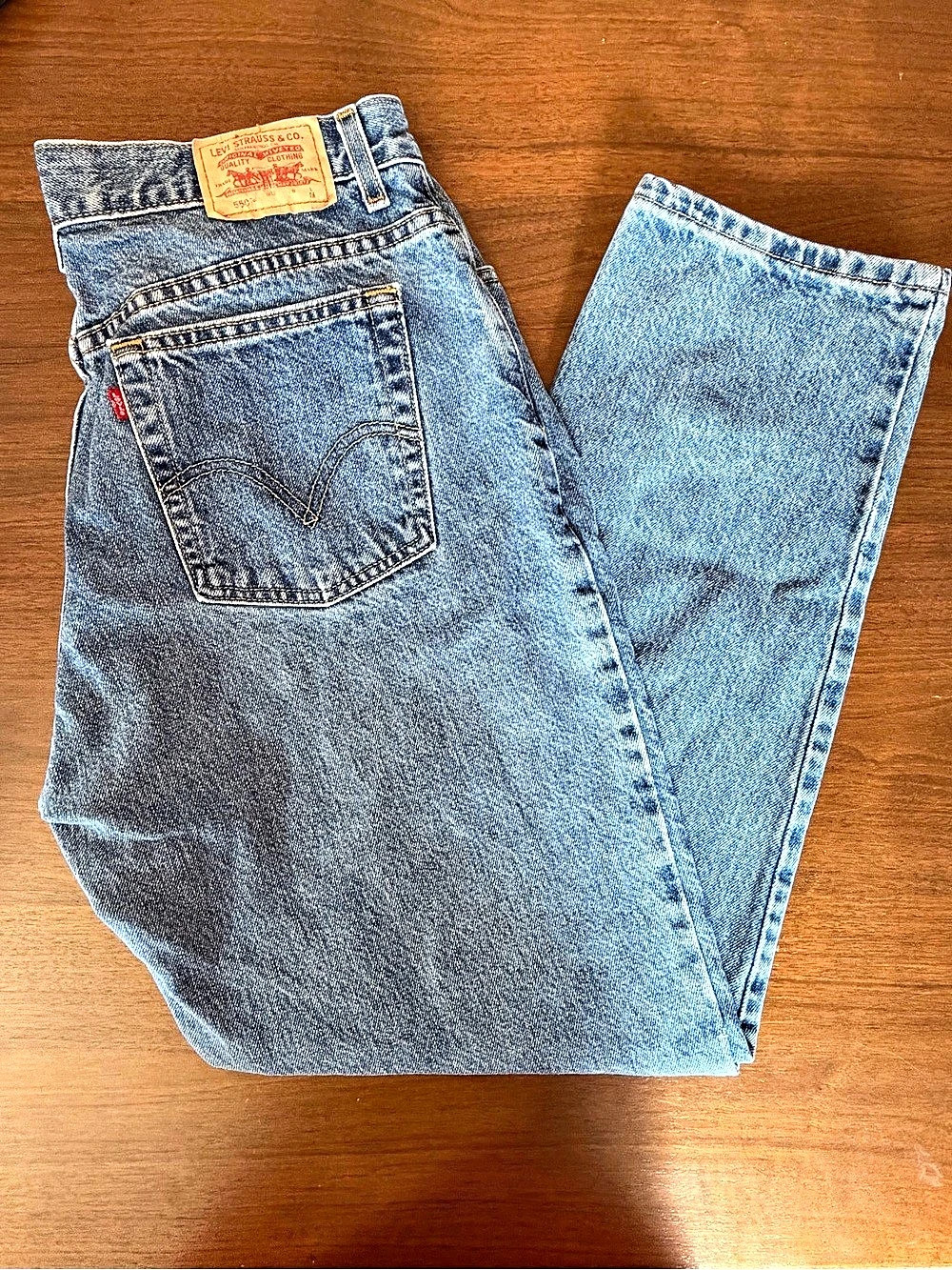 Levi's 550 Classic Relaxed Fit Jeans in Blue 16